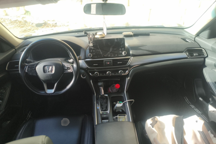 本田 英仕派 2019款 260TURBO 精致版 国VI中控内饰7002