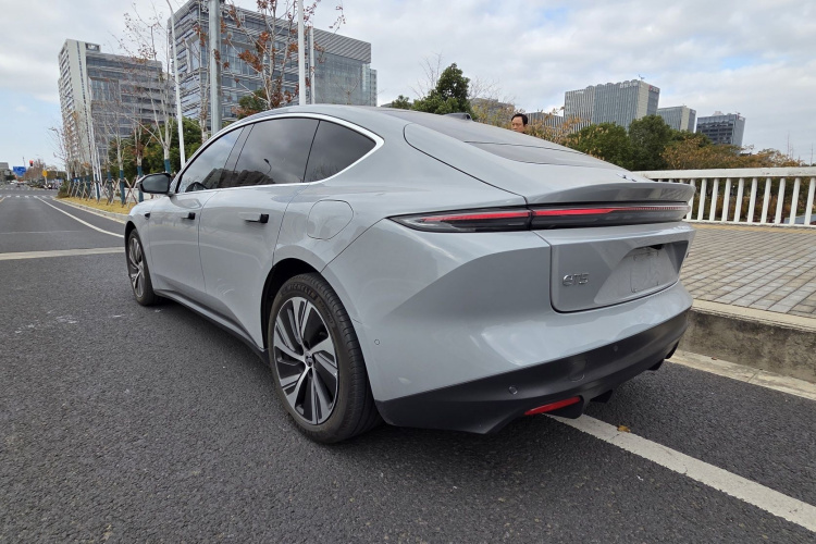 蔚来ET5 2024款 75kWh车身外观6005