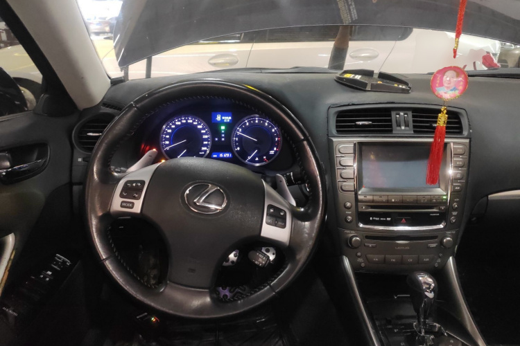 雷克萨斯IS 2011款 250 运动版中控内饰13