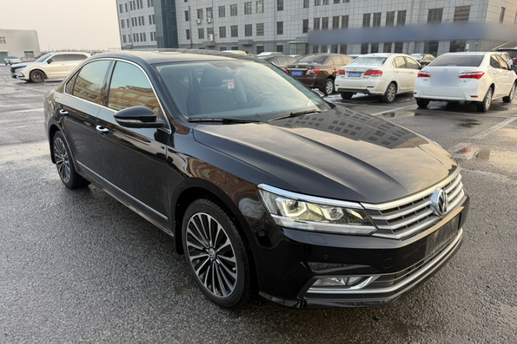 大众 帕萨特 2017款 330TSI DSG御尊版车身外观6008