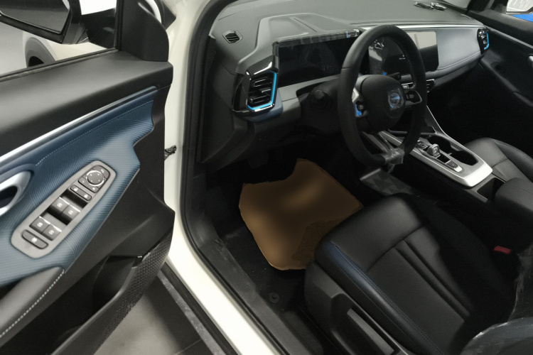 广汽传祺 传祺GS3 2023款 影速 270T 劲享版中控内饰7003