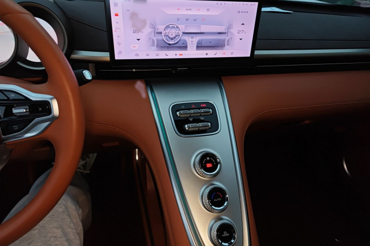 欧拉闪电猫 2022款 555km 尊贵版局部细节16