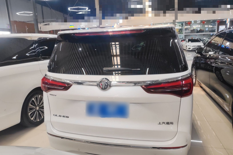 别克GL8 2020款 ES陆尊 653T 豪华型车身外观6