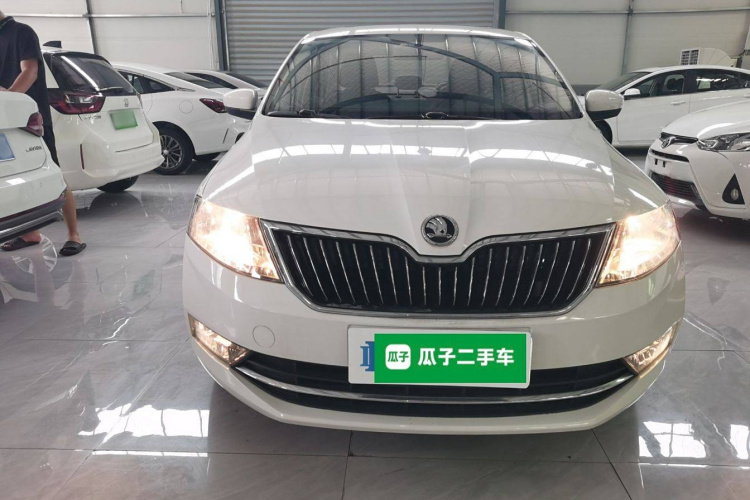 斯柯达 昕锐 2019款 1.5L 自动舒适版 国V车身外观2