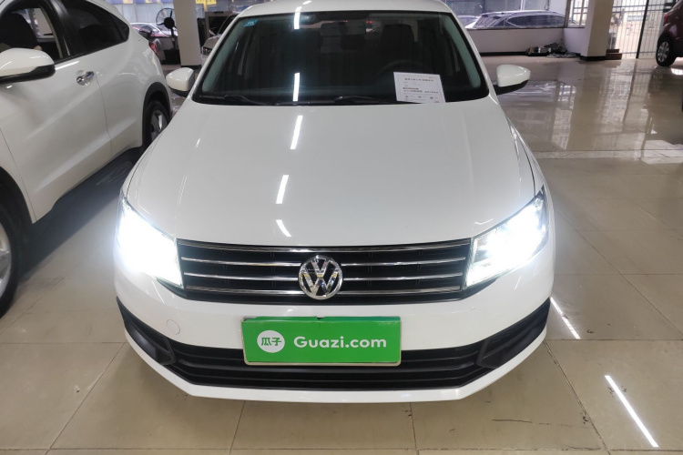 大众 桑塔纳 2021款 1.5L 手动风尚版车身外观2