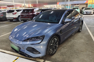 比亚迪 海豹 2022款 550km 标准续航后驱版尊贵型