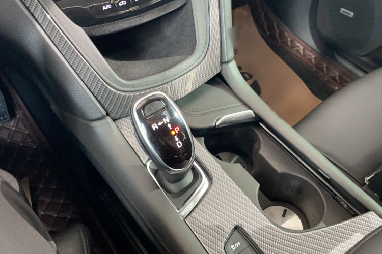 凯迪拉克XT5 2016款 28T 四驱豪华型局部细节18