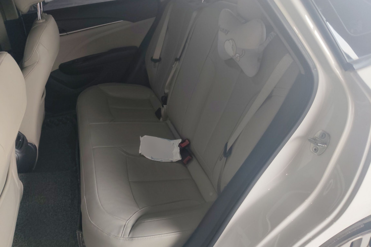 别克 英朗 2019款 15T 双离合互联精英型 国V中控内饰21