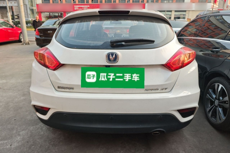 长安 逸动 2015款 1.6L 手动俊酷型 国V车身外观6