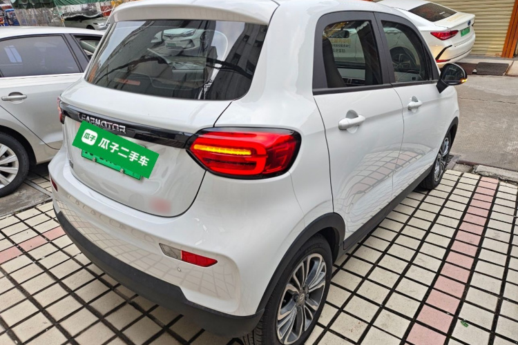 零跑汽车 零跑T03 2025款 403舒享版车身外观7