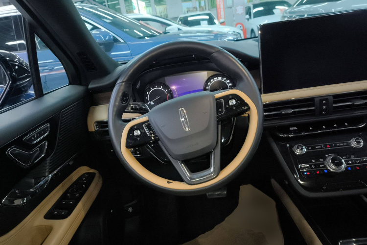 林肯 冒险家 2020款 2.0T 两驱尊雅版中控内饰13