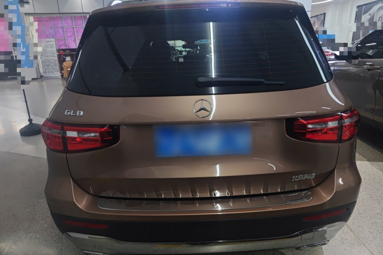 奔驰GLB 2020款 GLB 180 时尚型车身外观6004