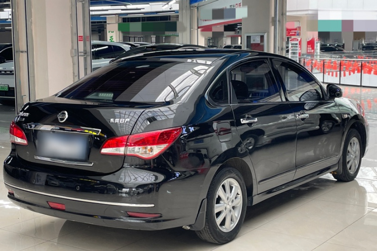 日产 轩逸 2016款 经典 1.6XE 自动领先版车身外观6005