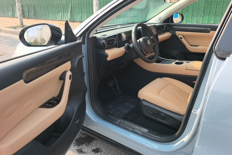 零跑汽车 零跑C11 2024款 增程 300尊享版中控内饰7002