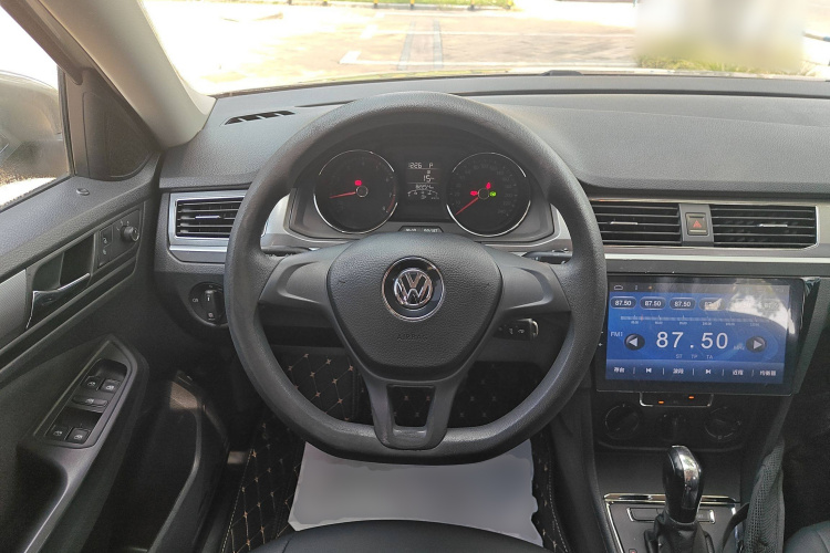 大众 宝来 2018款 1.5L 自动时尚型中控内饰13