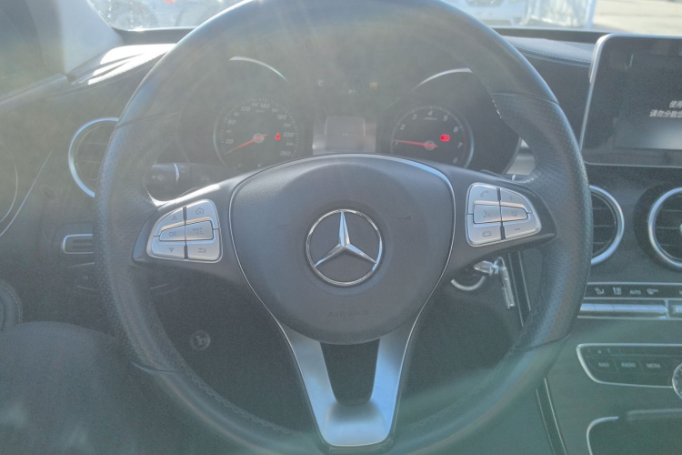 奔驰C级 2016款 C 180 L 运动型中控内饰13