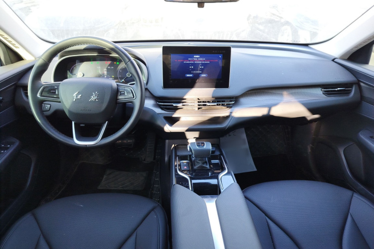 红旗E-QM5 2023款 改款 基础出行版中控内饰7002