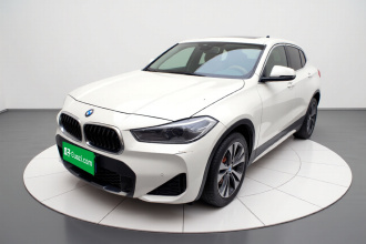 宝马X2 2021款 sDrive25i M越野套装