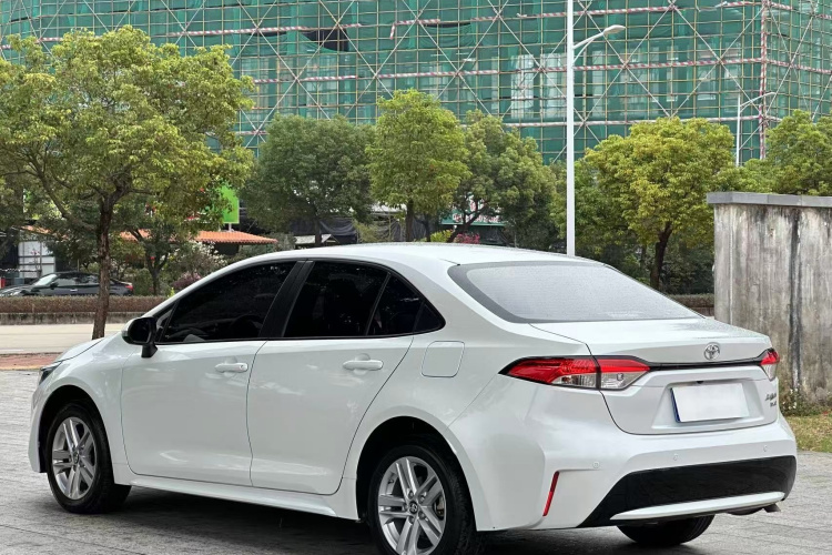 丰田 雷凌 2021款 185T CVT豪华版车身外观6003