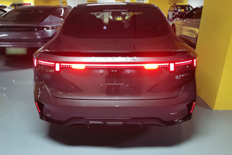 领克07 2024款 EM-P 126长续航 Halo车身外观6004