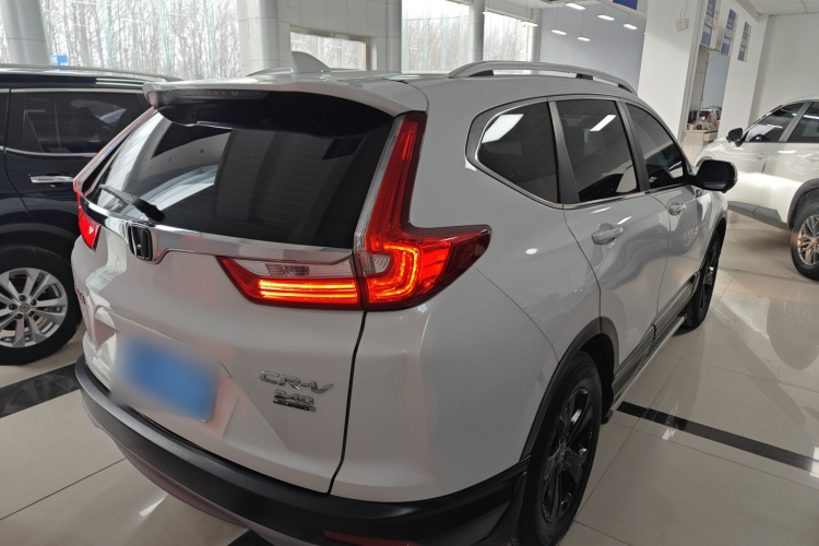 本田CR-V 2019款 耀目版 240TURBO CVT两驱舒适版 国VI车身外观7