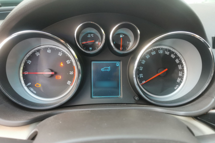 别克 君威 2015款 2.0L 领先时尚型局部细节14