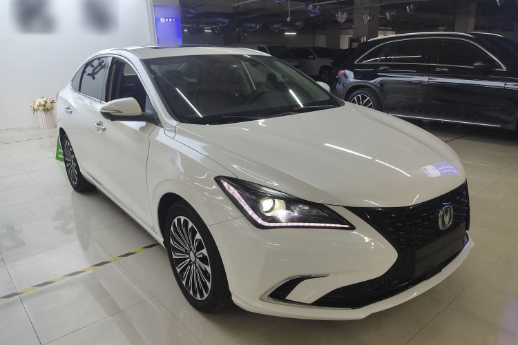 长安 逸动 2019款 蓝鲸版 280T GDI DCT极速型车身外观6002