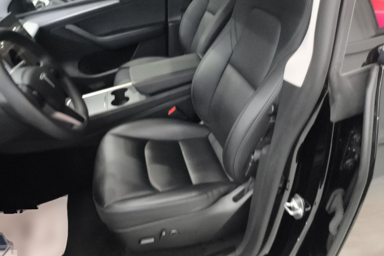 特斯拉 Model Y 2023款 后轮驱动版局部细节19