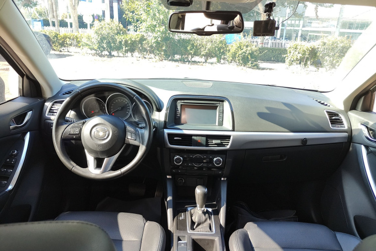 马自达CX-5 2015款 2.0L 自动四驱豪华型中控内饰12