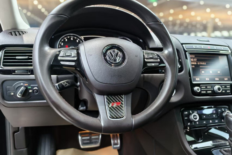 大众 途锐 2017款 3.0TSI 拓界版中控内饰7004