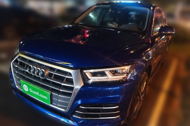 奥迪Q5L 2018款 45 TFSI 尊享时尚型 国V车身外观1