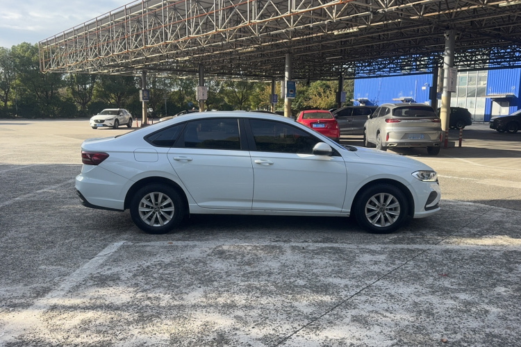 大众 朗逸 2023款 1.5L 自动得逸版车身外观6003