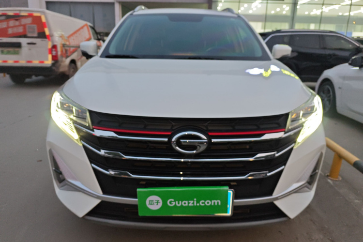 广汽传祺 传祺GS3 2022款 POWER 270T 自动劲享版车身外观2