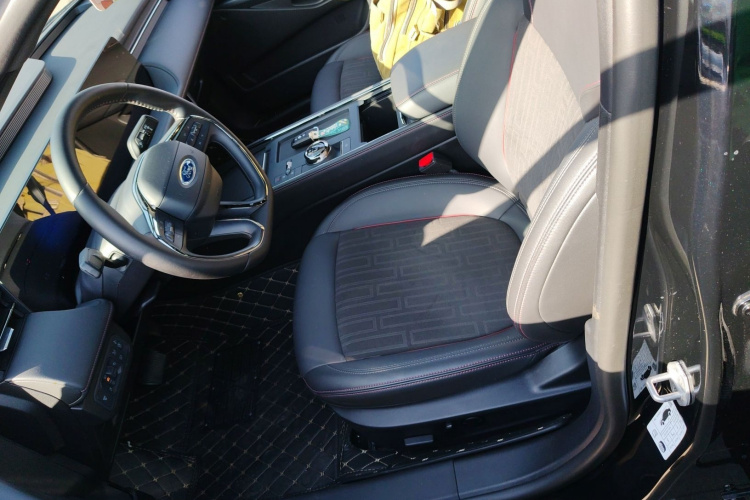 福特 蒙迪欧 2025款 1.5T EcoBoost 舒雅型局部细节19