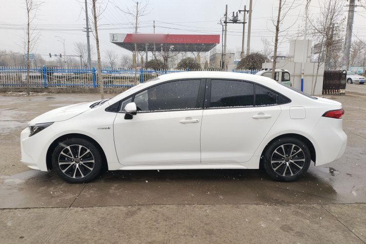 丰田 雷凌 2023款 智能电混双擎 1.8L 领先版车身外观6003