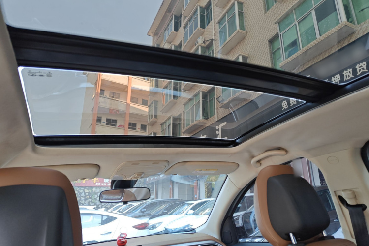 东南DX7 2015款 1.5T 自动豪华型中控内饰22