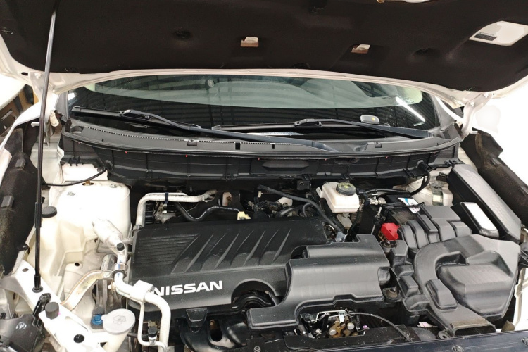 日产 奇骏 2019款 2.0L CVT舒适版 2WD局部细节24