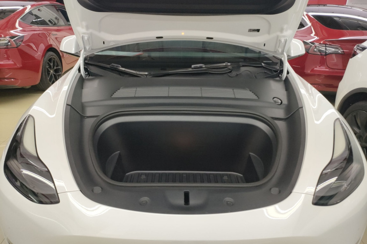 特斯拉 Model Y 2022款 长续航全轮驱动版机舱底盘24