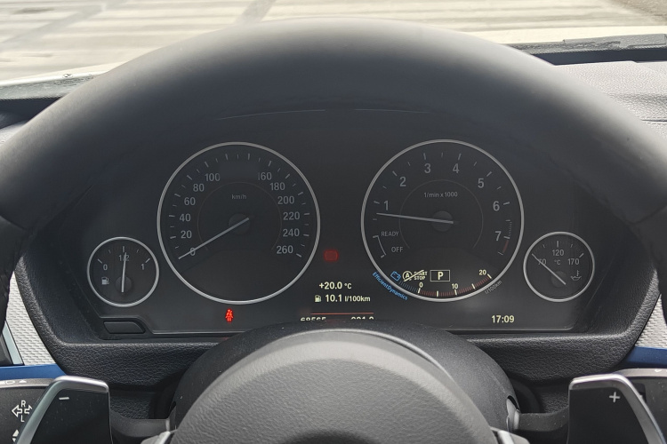 宝马3系 2019款 320i M运动套装局部细节9010