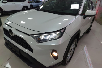 丰田 RAV4荣放 2020款 2.0L CVT两驱风尚版