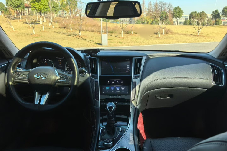 英菲尼迪Q50L 2018款 2.0T 逸享版 国VI中控内饰7004