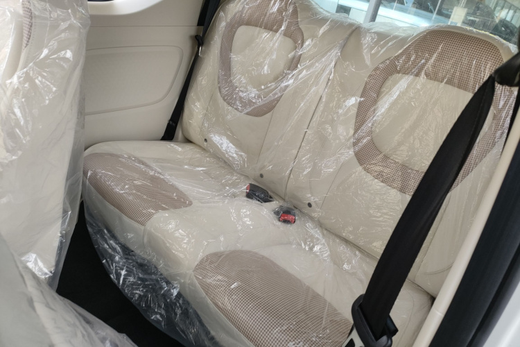 五菱汽车 宏光MINIEV 2024款 第三代 215km 青春版中控内饰21