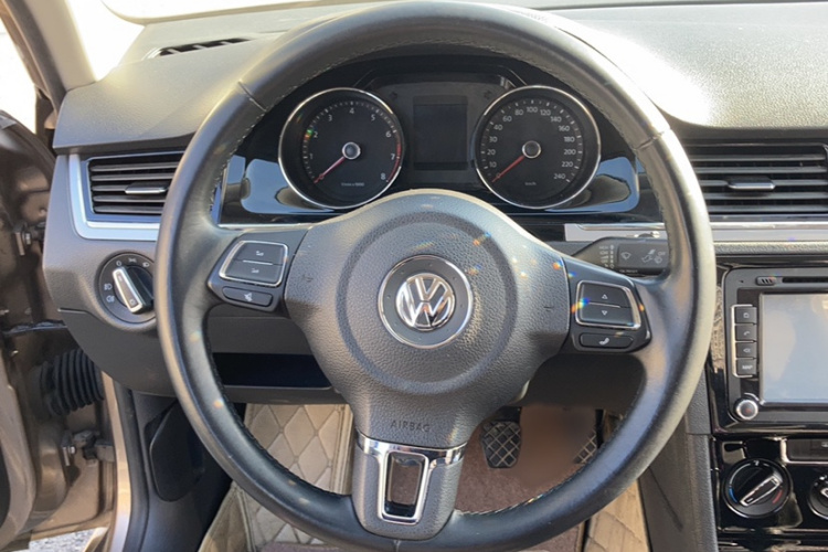 大众 宝来 2015款 质惠版 1.6L 手动舒适型中控内饰7006