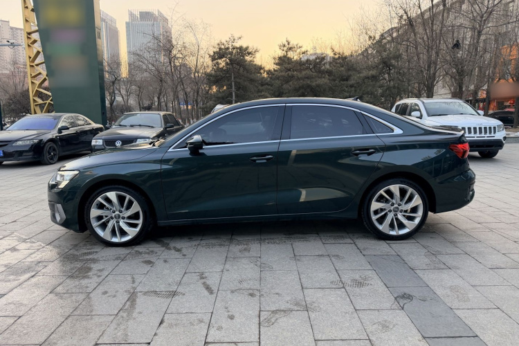 奥迪A3 2021款 A3L Limousine 35 TFSI 豪华致雅型车身外观6002