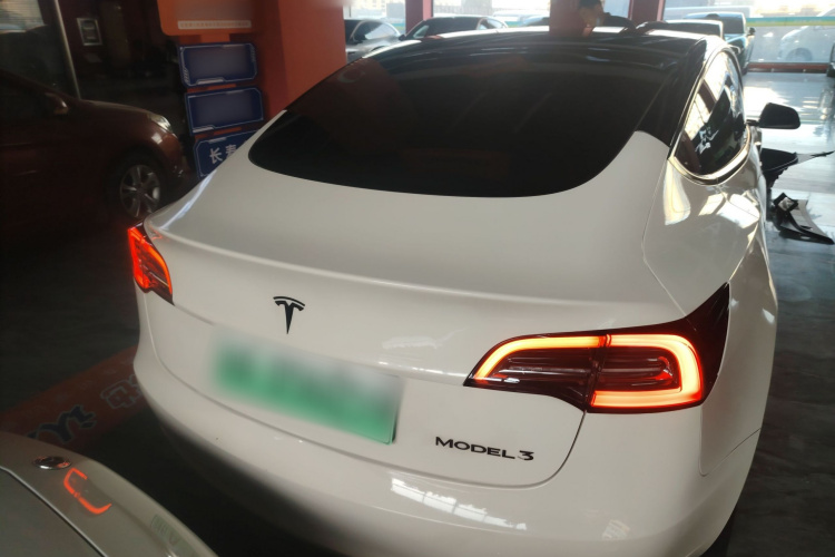 特斯拉 Model 3 2022款 后轮驱动版车身外观6004