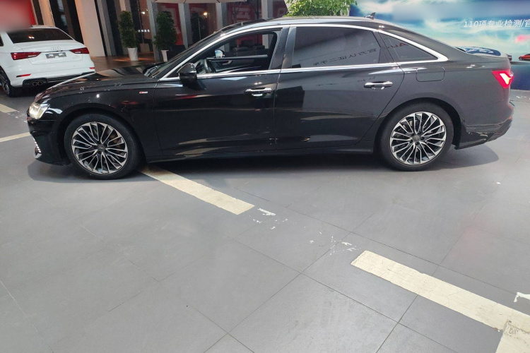 奥迪A6L新能源 2020款 55 TFSI e quattro车身外观6003