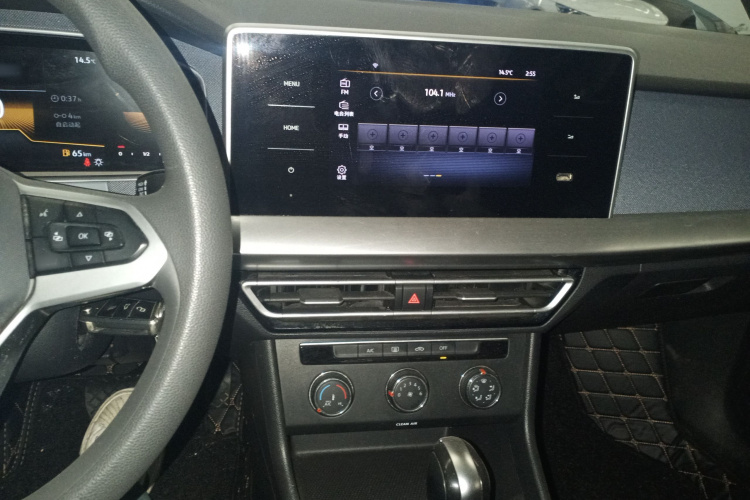 大众 朗逸 2023款 1.5L 自动得逸版中控内饰7002