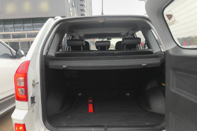 奇瑞 瑞虎3 2016款 1.6L 手动智尚版局部细节23