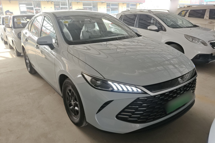 比亚迪 秦PLUS 2025款 DM-i 智驾版 55KM领先型车身外观3