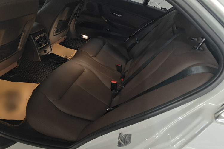 宝马3系 2019款 320Li 时尚型中控内饰7004